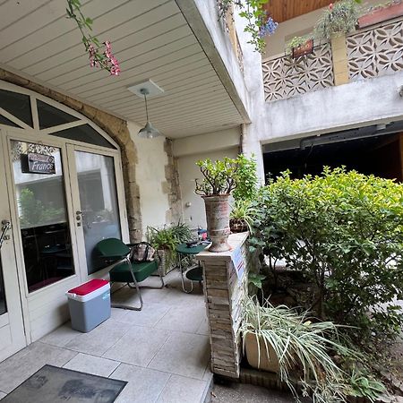 Studio Tres Calme En Plein Centre Ville Entree Independante Lunel  Exterior foto